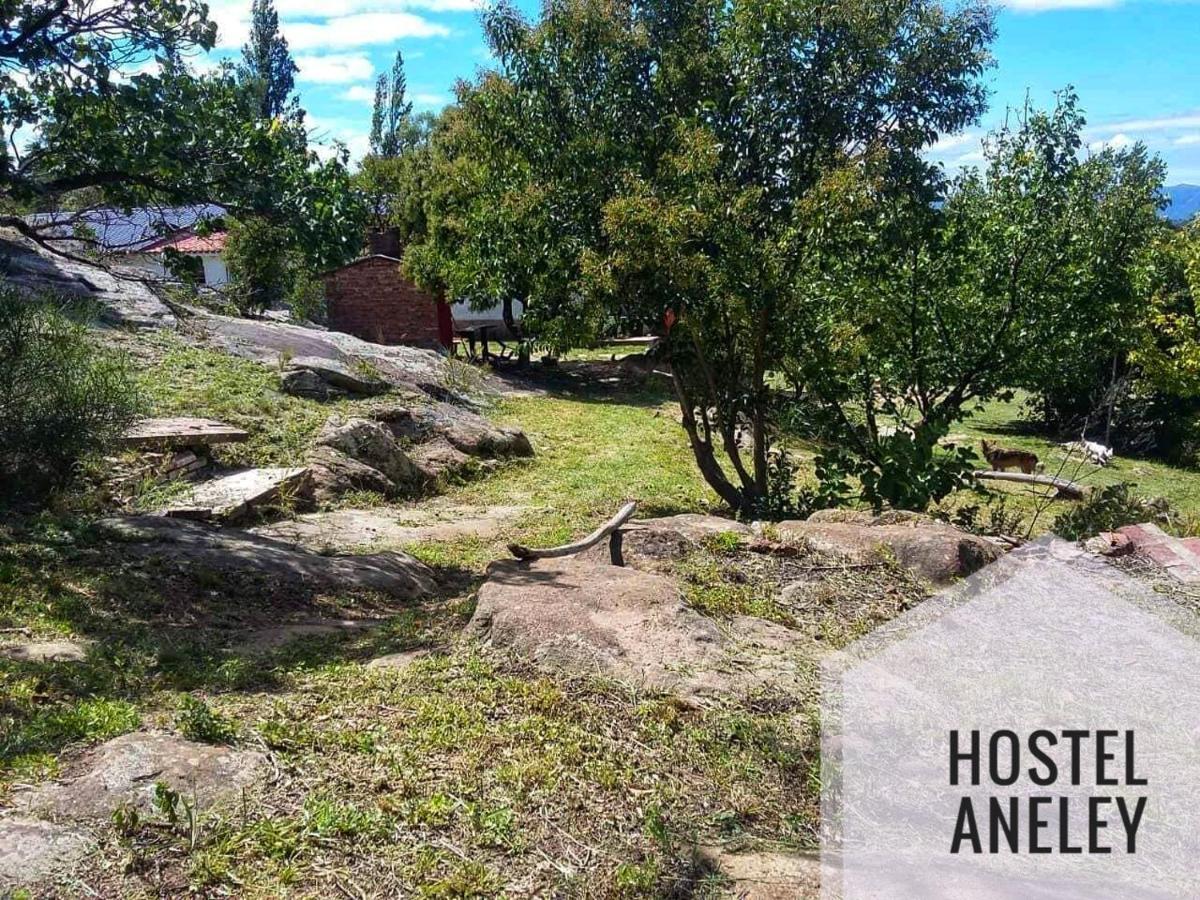 Hostel Aneley Tanti Luaran gambar